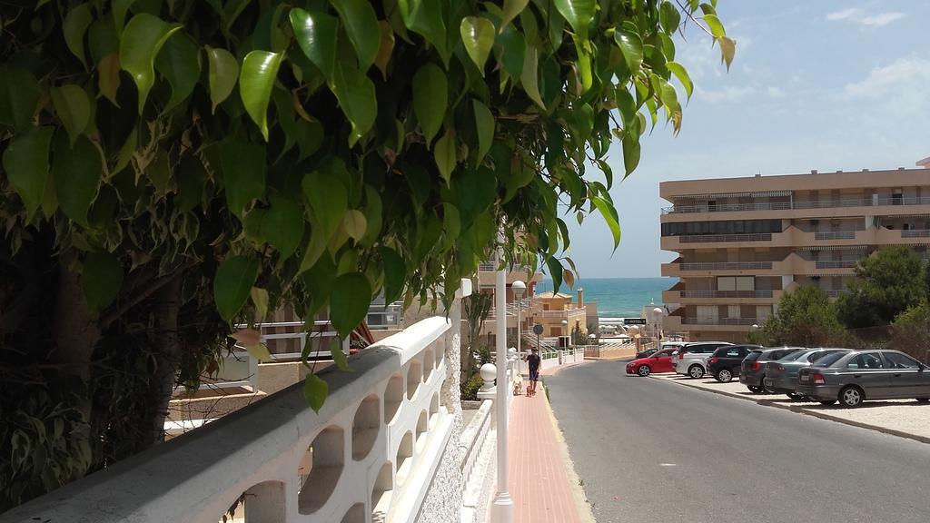Apartamento Cervantes Guardamar del Segura Bagian luar foto