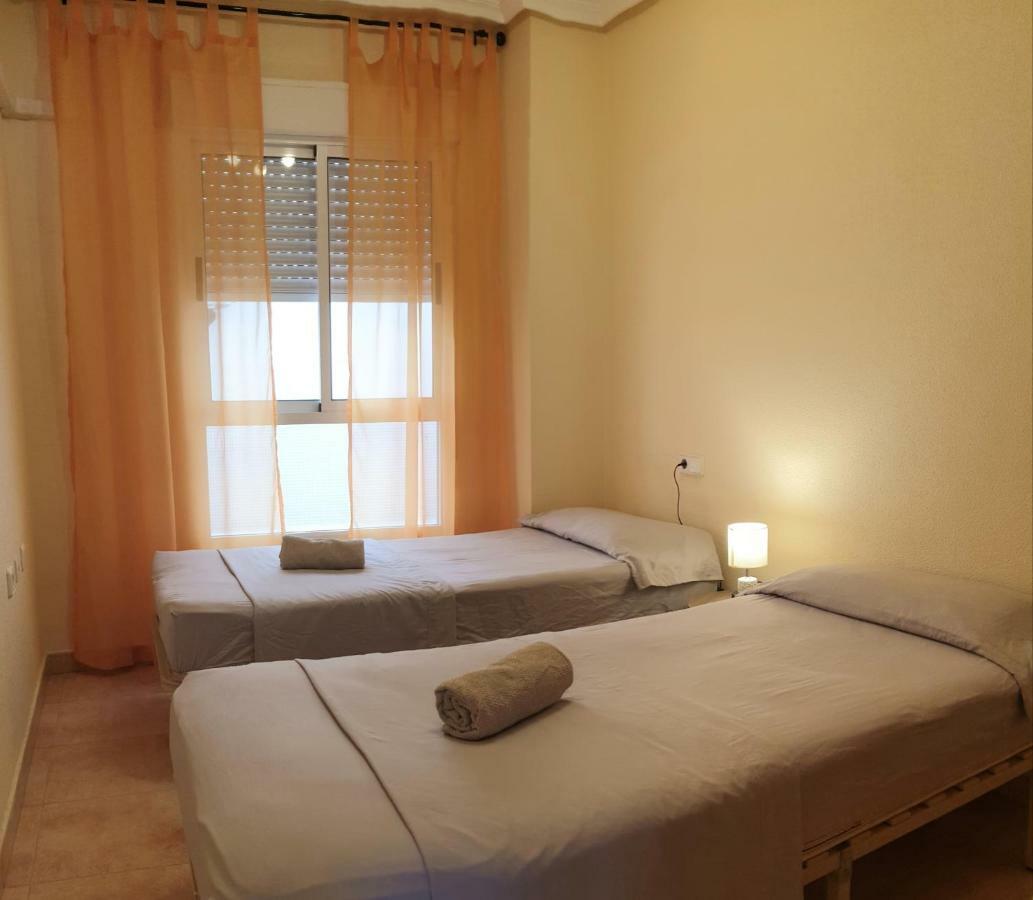 Apartamento Cervantes Guardamar del Segura Bagian luar foto